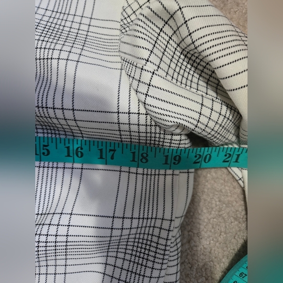 CAROLINA BELLE MONTREAL open front grey/ white long blazer/jacket. Size Medium - Picture 9 of 10